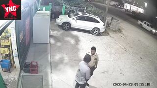 Classic: Security Guard gets Shot for His Gun