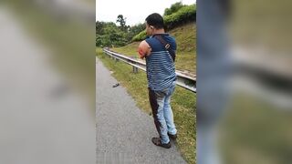 Classic: Man Walks and Talks on Phone Like It’s Just a Scratch