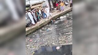WARNING: Video With A Smell - Phone Thief Having A SHITTY Day In Bangladesh