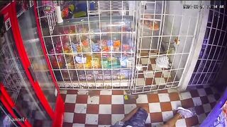 Close-up CCTV hitman kills In Brazil
