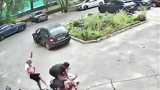 Crazy  Brawl Between Neighbours