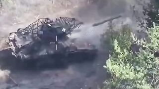 Destroying of a pedoruzzian T-72 tank near Kupyansk