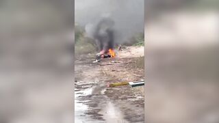Man Jumps Into Burning Car After Killing GF, Dies Too