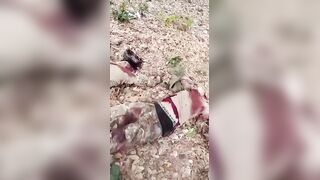 Sicarios Destroy Dead Rival`s Head With A Stone And Attempt To Behead Him With Shovel