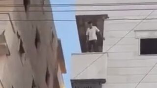 Man Leaves Syria For Good