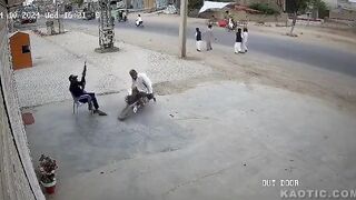 CLASSIC Security Guard In Pakistan Kills Man By Shooting Him In The Neck With A Shotgun.