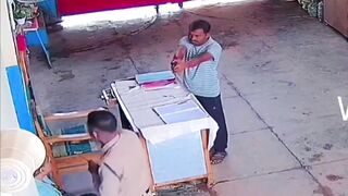 India: Prisoner Tries Escape With Chilli Powder and a Gun
