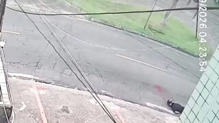 Off Duty Officer Took Down One Of The Robbers