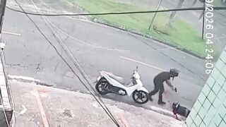 Off Duty Officer Took Down One Of The Robbers