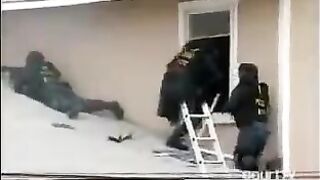 1993 ATF Raid on Branch Davidian compound at Waco TEXAS