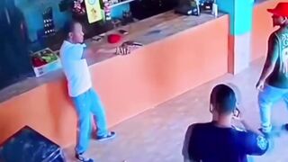 CLASSIC 2 guys attack man with machetes, both get shot.