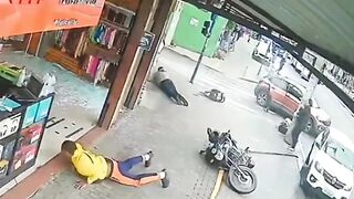 Police Officer Gets Gunned Down On The Busy Street In Brazil