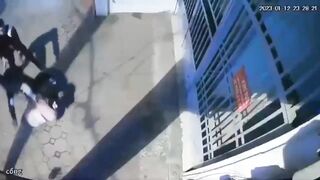 CLASSIC Man Stabbing Girlfriend For Cheating.