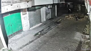 India: Delivery Boy Finds Pothole, Pothole Finds Him First
