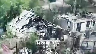 THE UKRANIAN TERMINATORS T-600 WALKING THROUGH FIRE