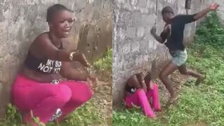Woman  Assaults A Girl Over Insulting  to Her Sister