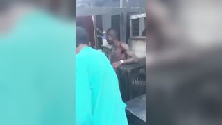 Thief captured red handed gets a savage beating