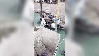 Motorcyclist dies after colliding with car at intersection in Brazil