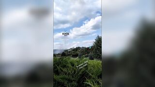 Ukr air defenses fails in video and Rus missile hits.