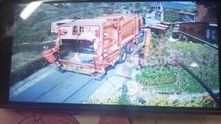 Worker Slips And Gets Crushed By A Garbage Truck In Colombia