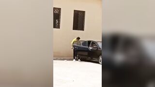 Saoudi lunatic young man stabb random guy sitting in his car