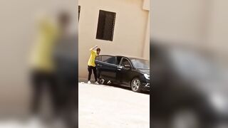 Saoudi lunatic young man stabb random guy sitting in his car