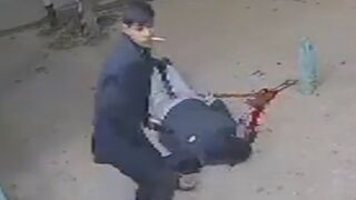 Off Duty Cop Working As An App Driver Shoots Criminal During An Attmpted Robbery