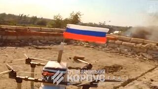 Ukainian drone destroyed pedoruzzian drone waving Vlasov's flag