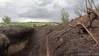 EXECUTION OF TWO UKRAINIAN SOLDIERS IN THE FRONT