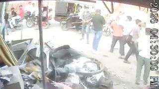 Man Gets Clubbed With Iron Roads And Sticks In Broad Daylight In India