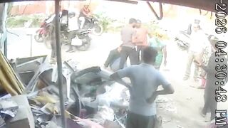 Man Gets Clubbed With Iron Roads And Sticks In Broad Daylight In India