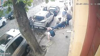Failed Robbery Of A Tourist From Germany In Brazil
