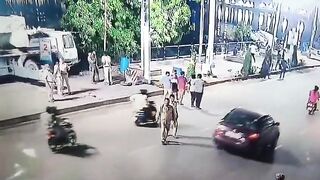 Police Officer Dies In Hospital After Being Rammed By Motorcycle