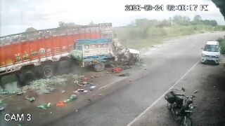 Moment Of Brutal Head On Crash That Left Two Truckers Dead