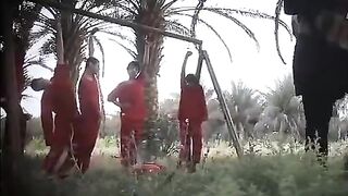 isis shoots 6 prisoners