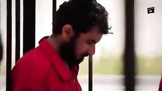 CLASSIC: ISIS EXECUTION INSIDE A POOL WITH CAGE