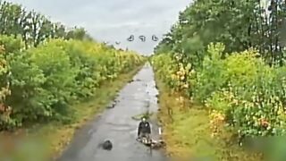 UA drone forced a Russhit to his knees.