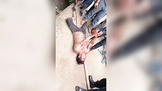 Intoxicated Man With Machete VS Police In Guatemala