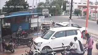 Motorcyclist Forgot About Blind Spots