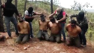 CLASSIC Mexico - 5 men sentenced to death for drug crimes are beheaded in the mountains