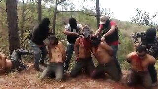 CLASSIC Mexico - 5 men sentenced to death for drug crimes are beheaded in the mountains