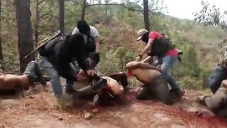 CLASSIC Mexico - 5 men sentenced to death for drug crimes are beheaded in the mountains