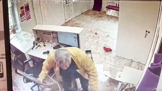 Dirty katsaps become more aggressive: ruzky war veteran beaten by furniture, etc