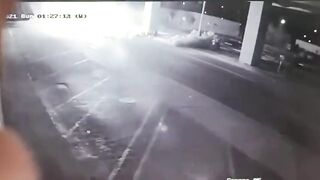 2021: Miami - Three people die in fiery crash after wrecking Lamborghini Urus in to concret