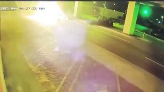 2021: Miami - Three people die in fiery crash after wrecking Lamborghini Urus in to concret