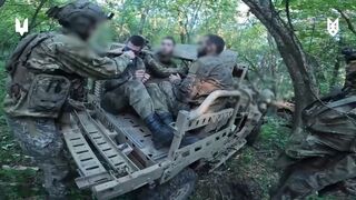 Three ruzkies surrendered to UA SOF specops and stay alive