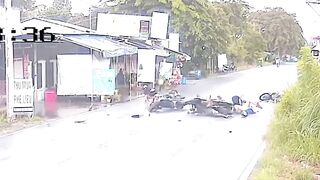 Collision Between Several Mopeds Leaves One Dead In Vietnam