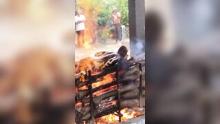 Cremation In Bangladesh Looks Like A Family BBQ