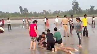 India: 8 Students Drown at Beach Picnic, All 16 Years Old