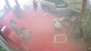 FULL: Thailand: Several injured after car crashed into a Shrine in Bangkok